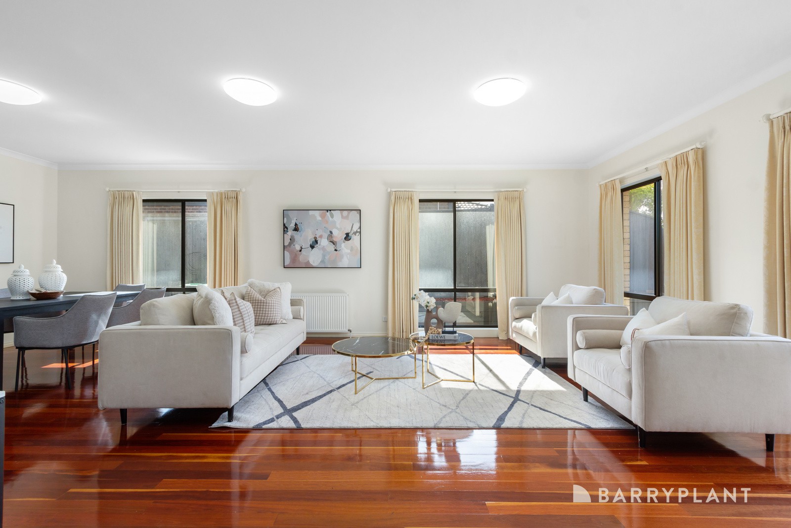 8 James Hosie Court, Bayswater North, VIC 3153 - Thumbnail 2 - 10/04/2025