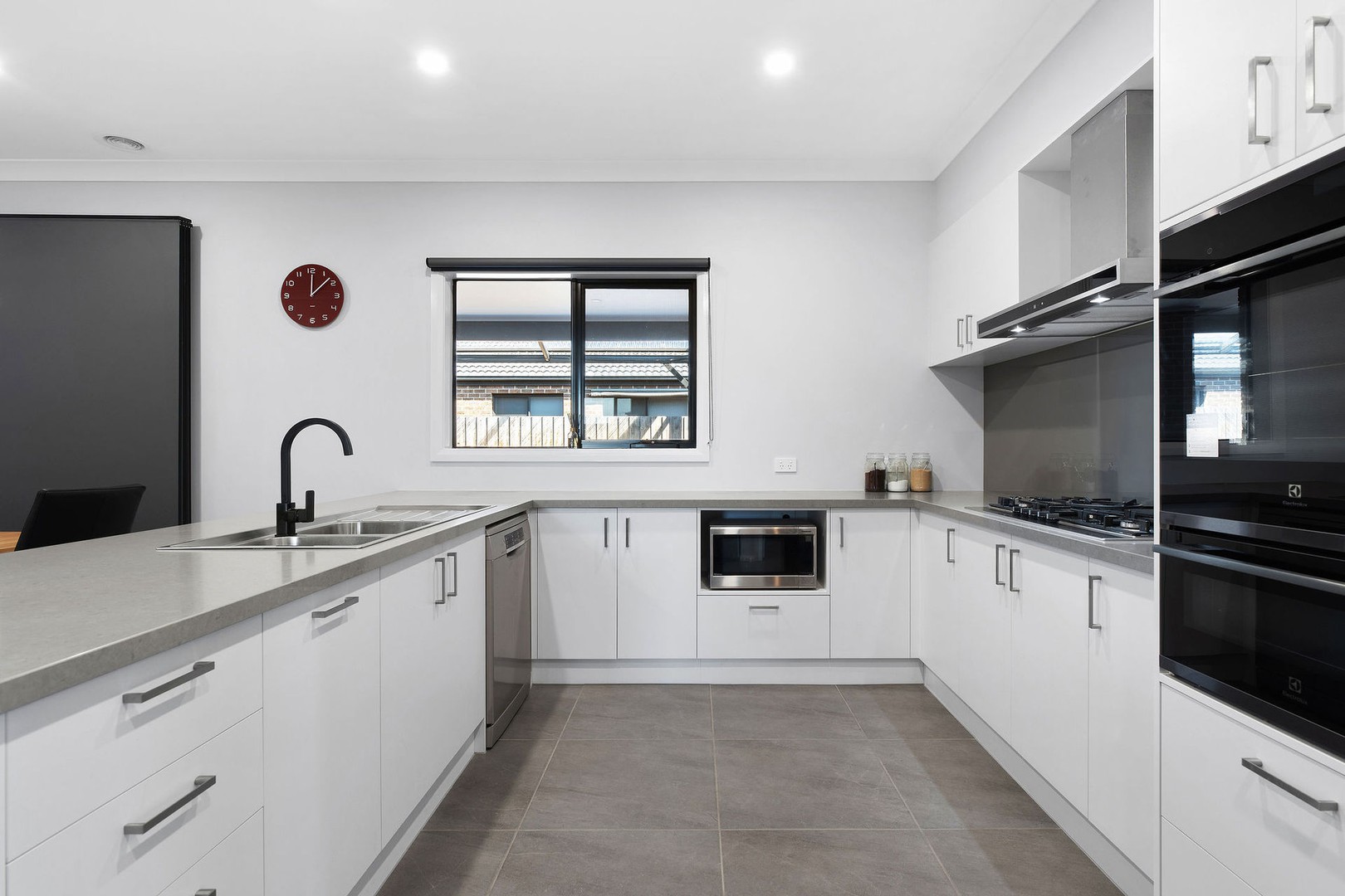 8 Jamieson Way, Lang Lang, VIC 3984, Lang Lang - Thumbnail 3