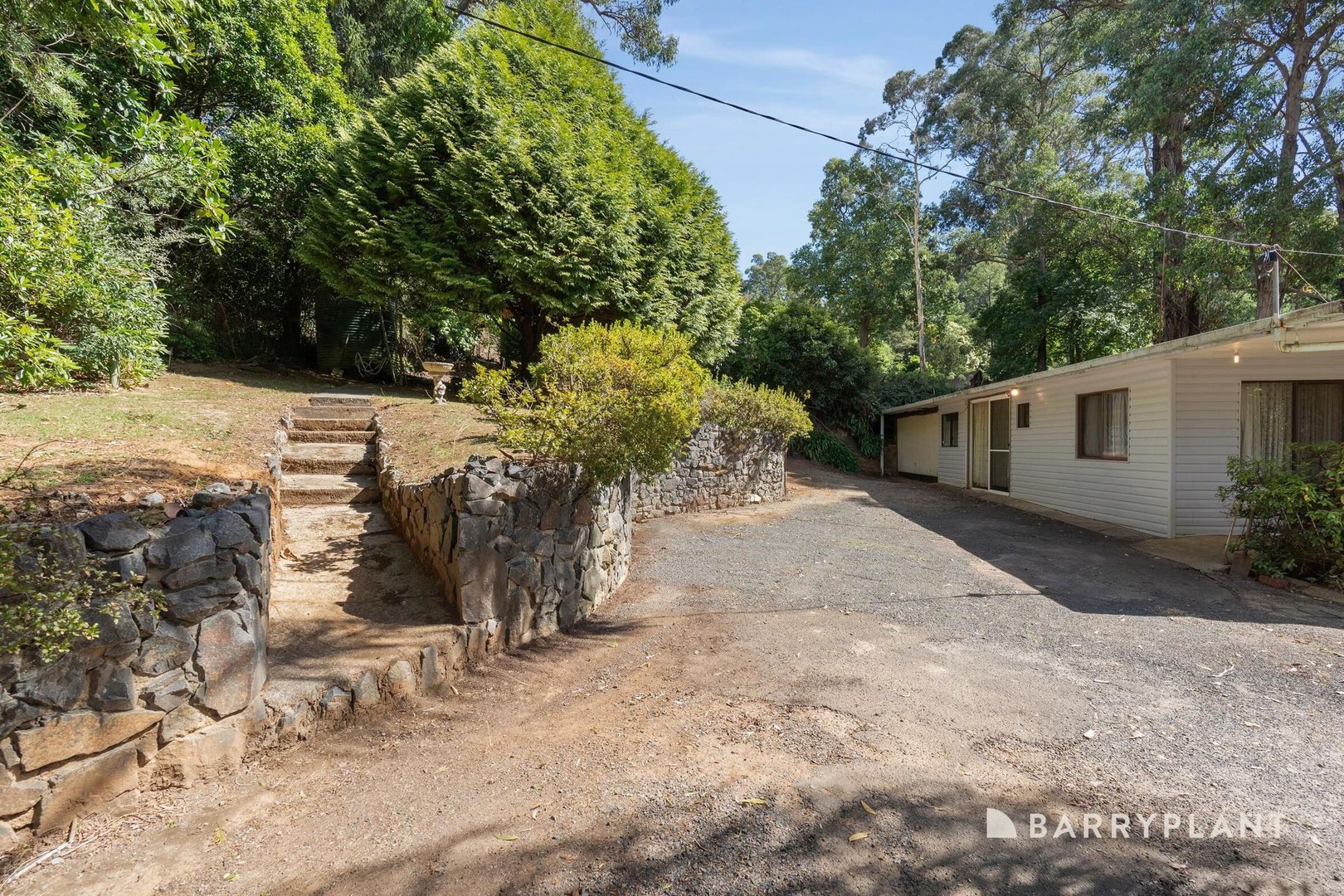 8 Jeanne Street, Cockatoo, VIC 3781, Cockatoo - Thumbnail 3