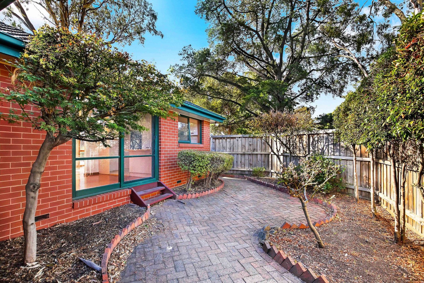 8 Kenmare Street, Watsonia, VIC 3087 - Thumbnail 1 - 18/02/2026