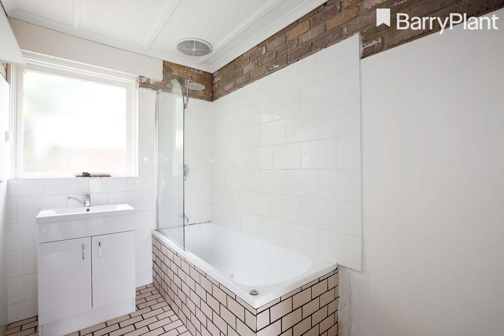 8 Kenmore Court, Frankston, VIC 3199, Frankston - Thumbnail 7