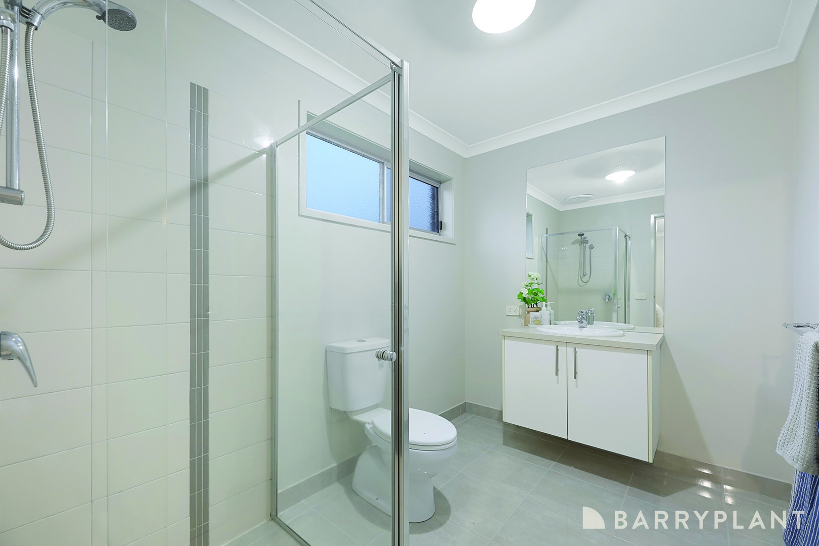 8 Kensington Square, Drouin, VIC 3818, Drouin - Thumbnail 3