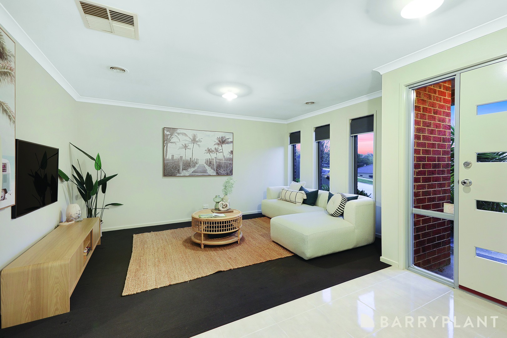 8 Kensington Square, Drouin, VIC 3818, Drouin - Thumbnail 4