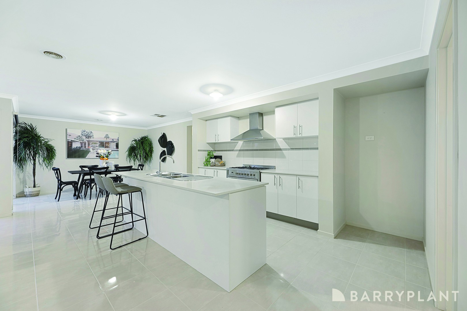 8 Kensington Square, Drouin, VIC 3818, Drouin - Thumbnail 6