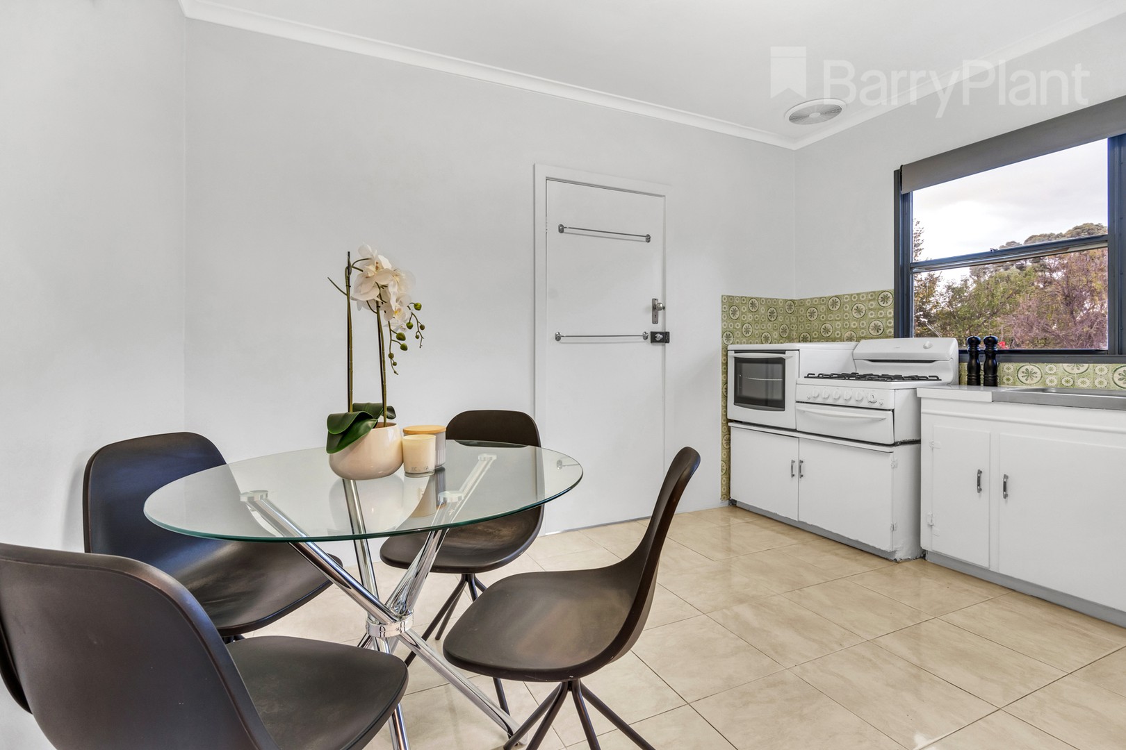 8 Kerang Avenue, Reservoir, VIC 3073, Reservoir - Thumbnail 8
