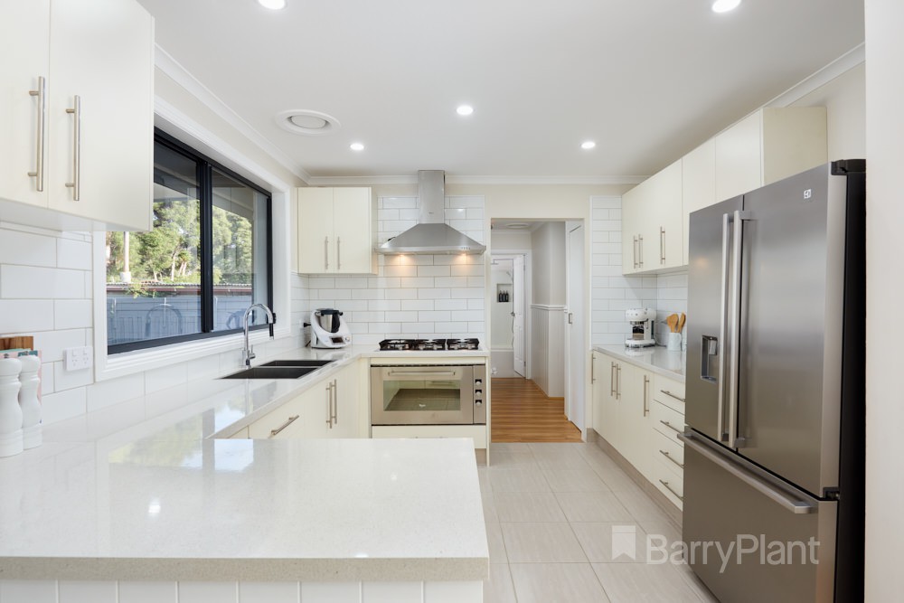 8 Kernot Crescent, Noble Park North, VIC 3174, Noble Park North - Thumbnail 4