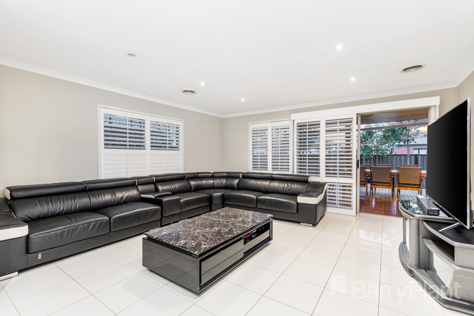 8 Kingbird Avenue, Tarneit, VIC 3029, Tarneit - Thumbnail 5