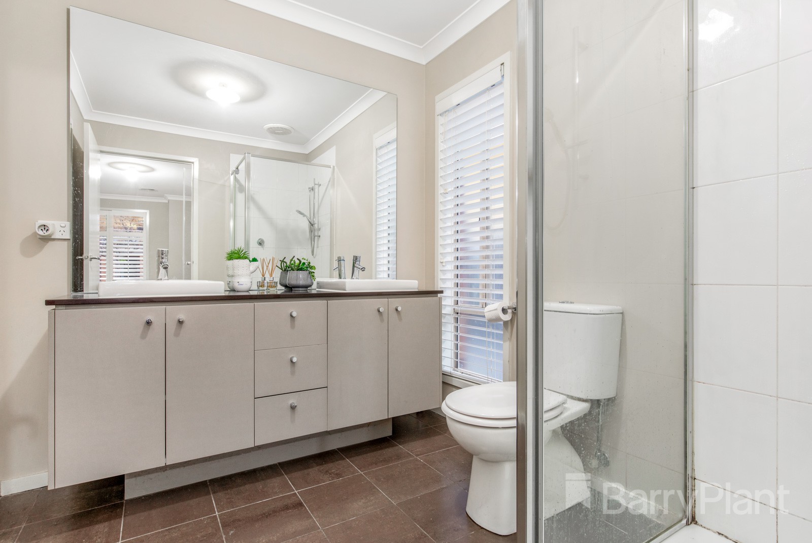 8 Kingbird Avenue, Tarneit, VIC 3029, Tarneit - Thumbnail 7