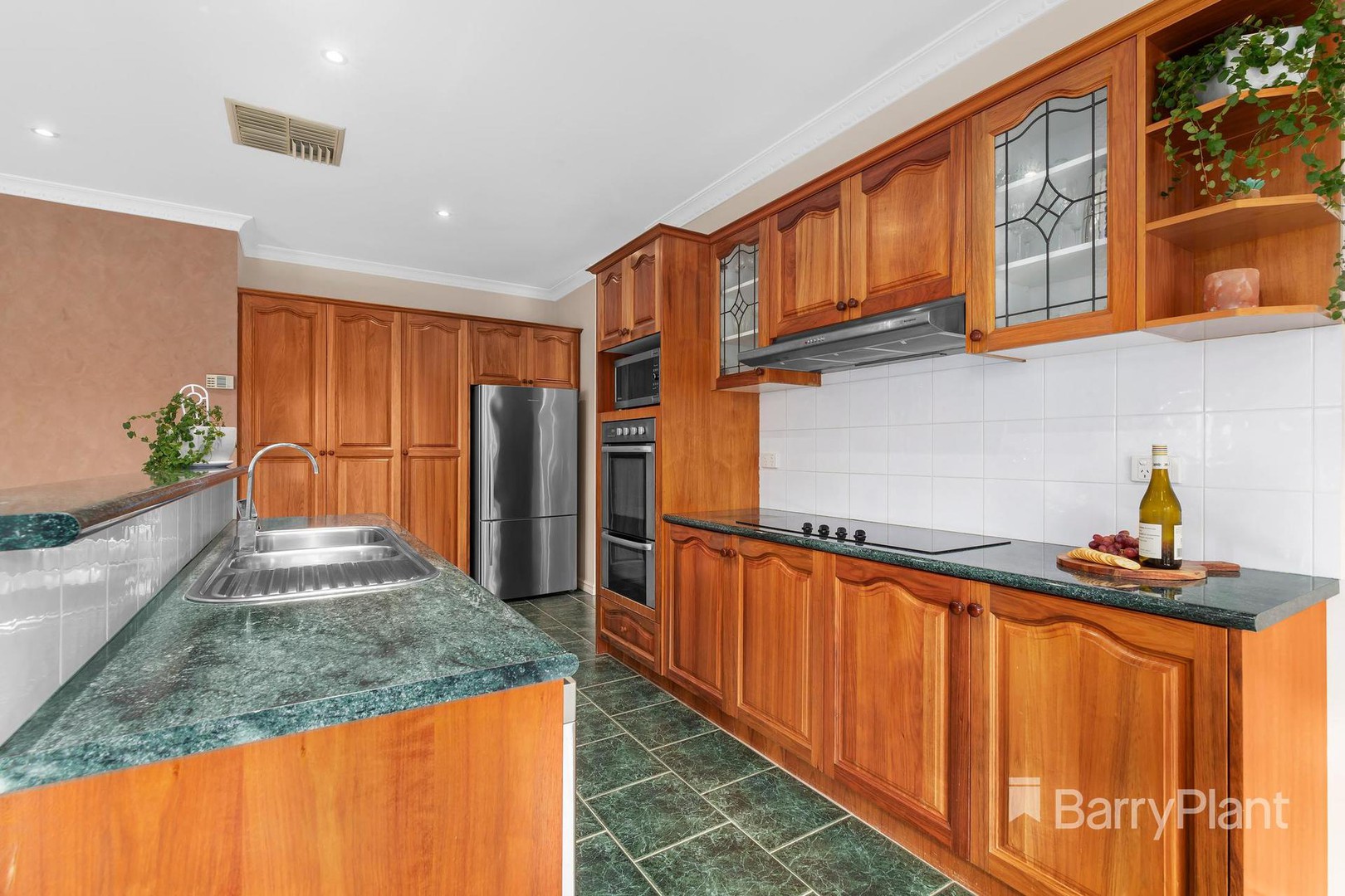 8 Kipping Rise, South Morang, VIC 3752, South Morang - Thumbnail 3