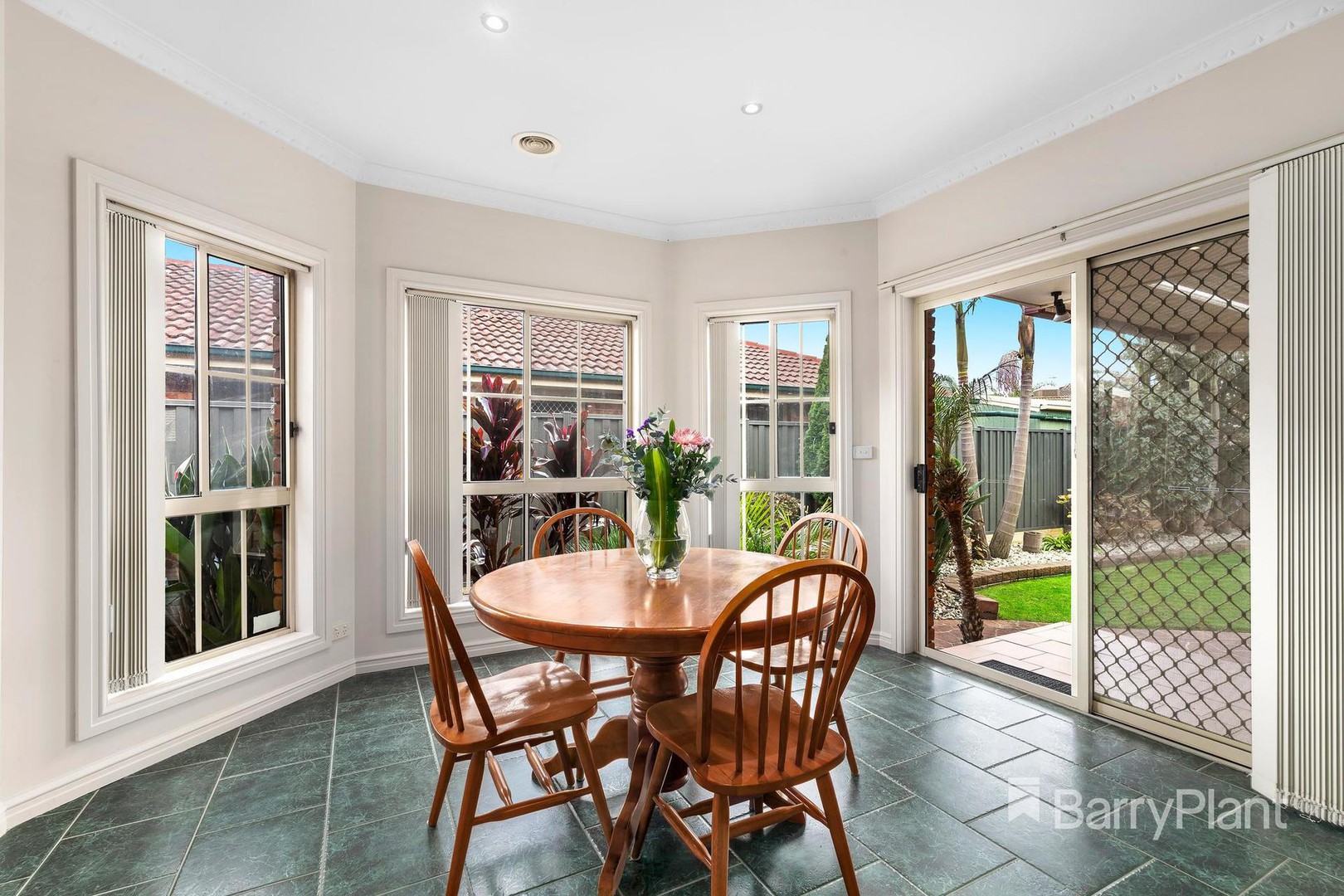 8 Kipping Rise, South Morang, VIC 3752, South Morang - Thumbnail 6