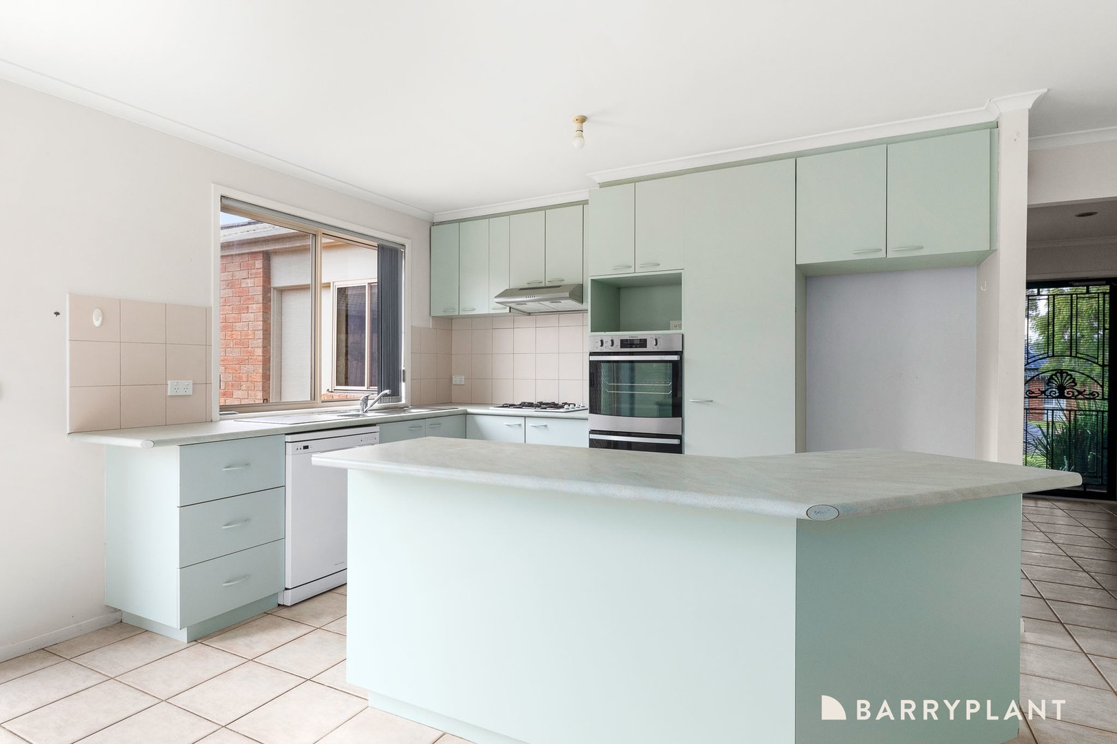 8 Labassa Court, Narre Warren, VIC 3805, Narre Warren - Thumbnail 3