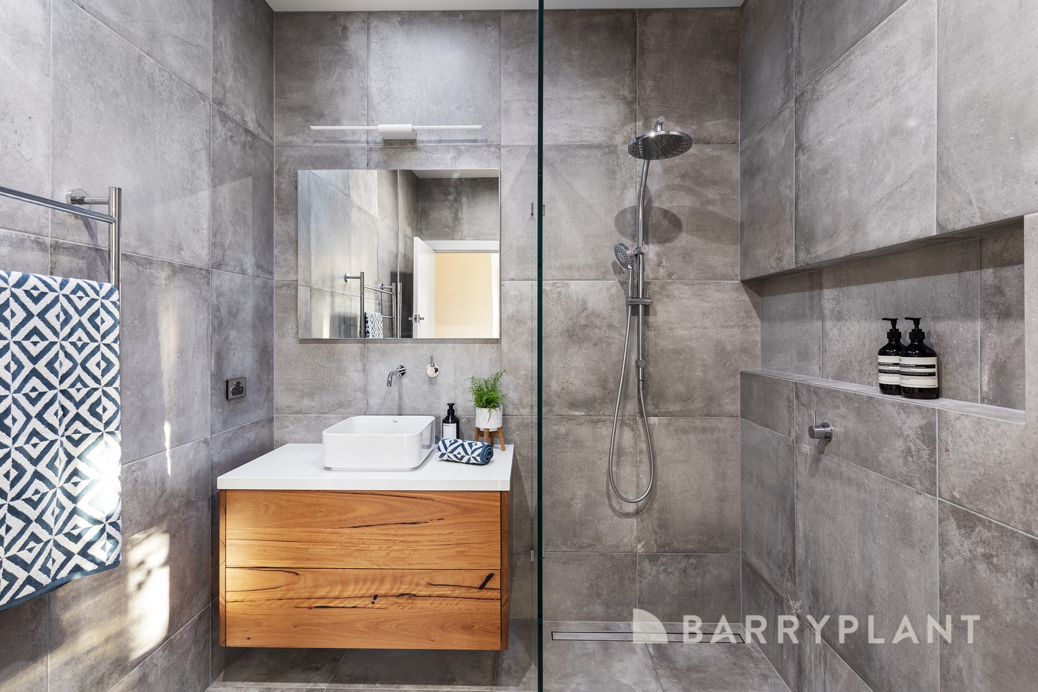 8 Ladd Street, Watsonia, VIC 3087, Watsonia - Thumbnail 7