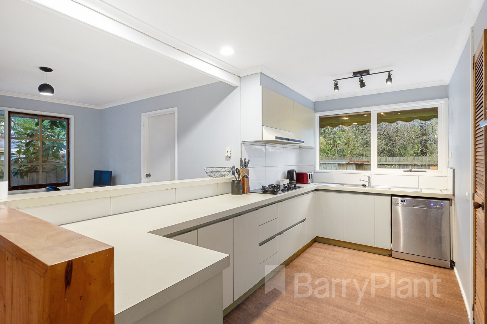 8 Lee Andy Court, Ferntree Gully, VIC 3156, Ferntree Gully - Thumbnail 2