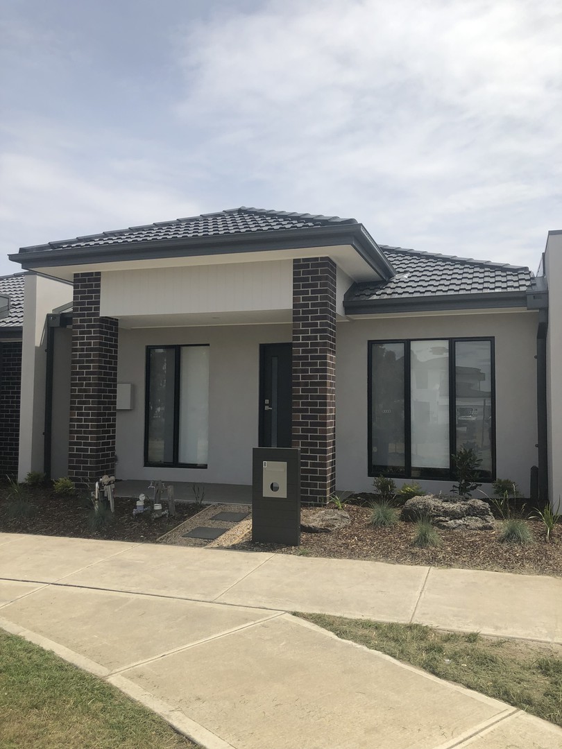 8 Lefroy  Walk, Wollert, VIC 3750