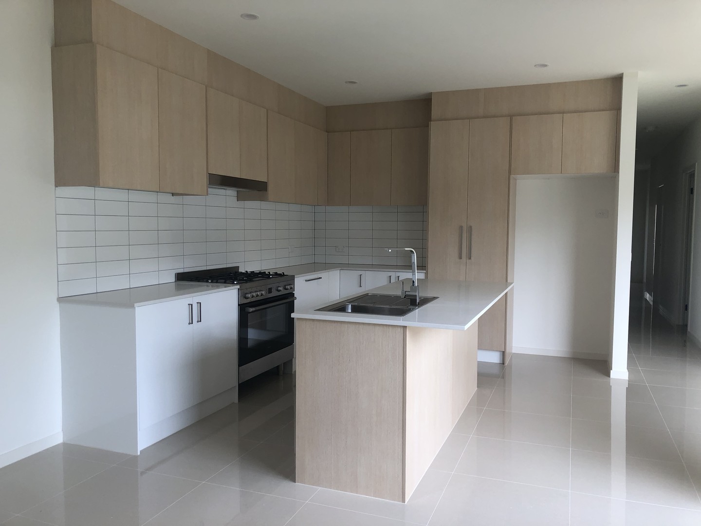 8 Lefroy  Walk, Wollert, VIC 3750 - Thumbnail 2 - 16/11/2021