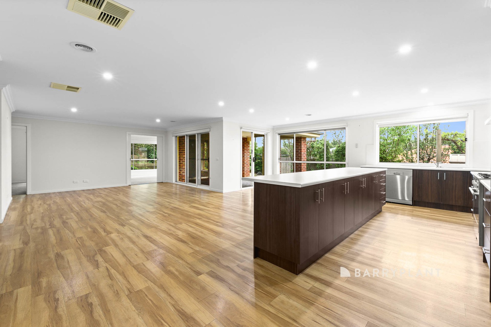 8 Leichardt Court, Warragul, VIC 3820, Warragul - Thumbnail 8