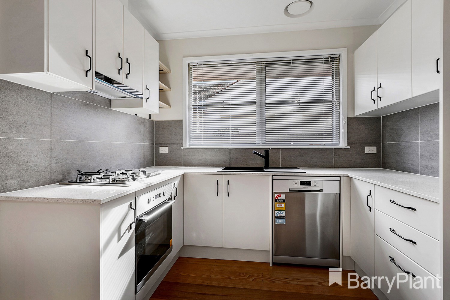 8 Lindsay Street, Frankston North, VIC 3200, Frankston North - Thumbnail 4