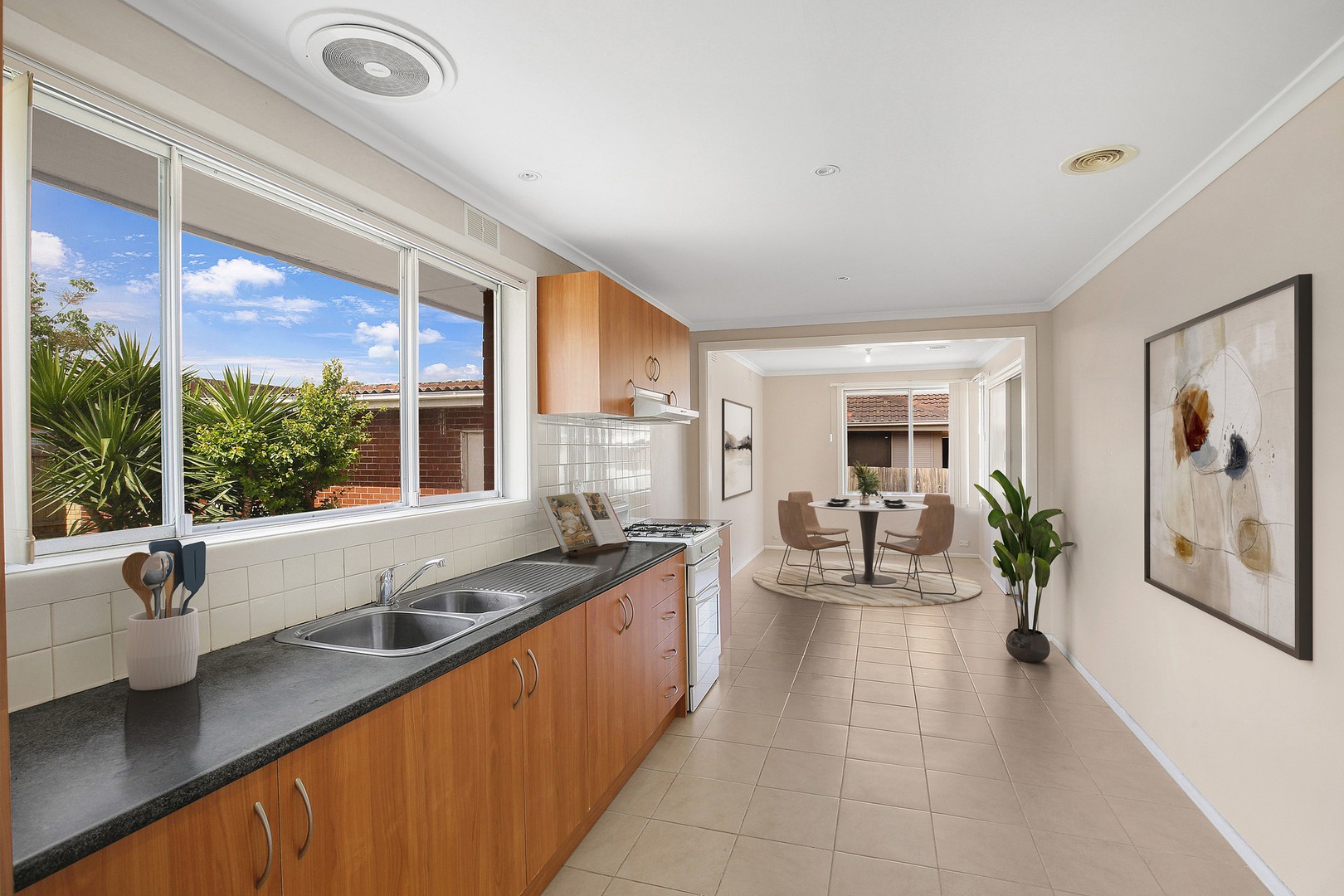 8 Linoak Avenue, Lalor, VIC 3075, Lalor - Thumbnail 2