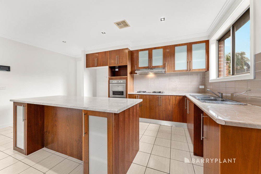 8 Lister Street, South Morang, VIC 3752, South Morang - Thumbnail 3