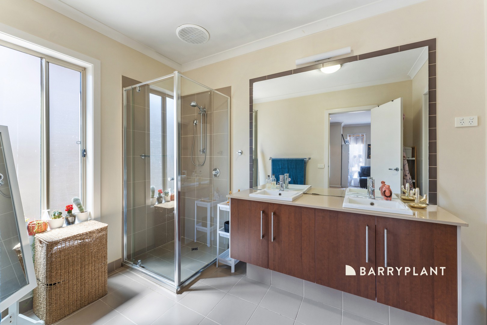 8 Little Gem Way, Berwick, VIC 3806, Berwick - Thumbnail 3