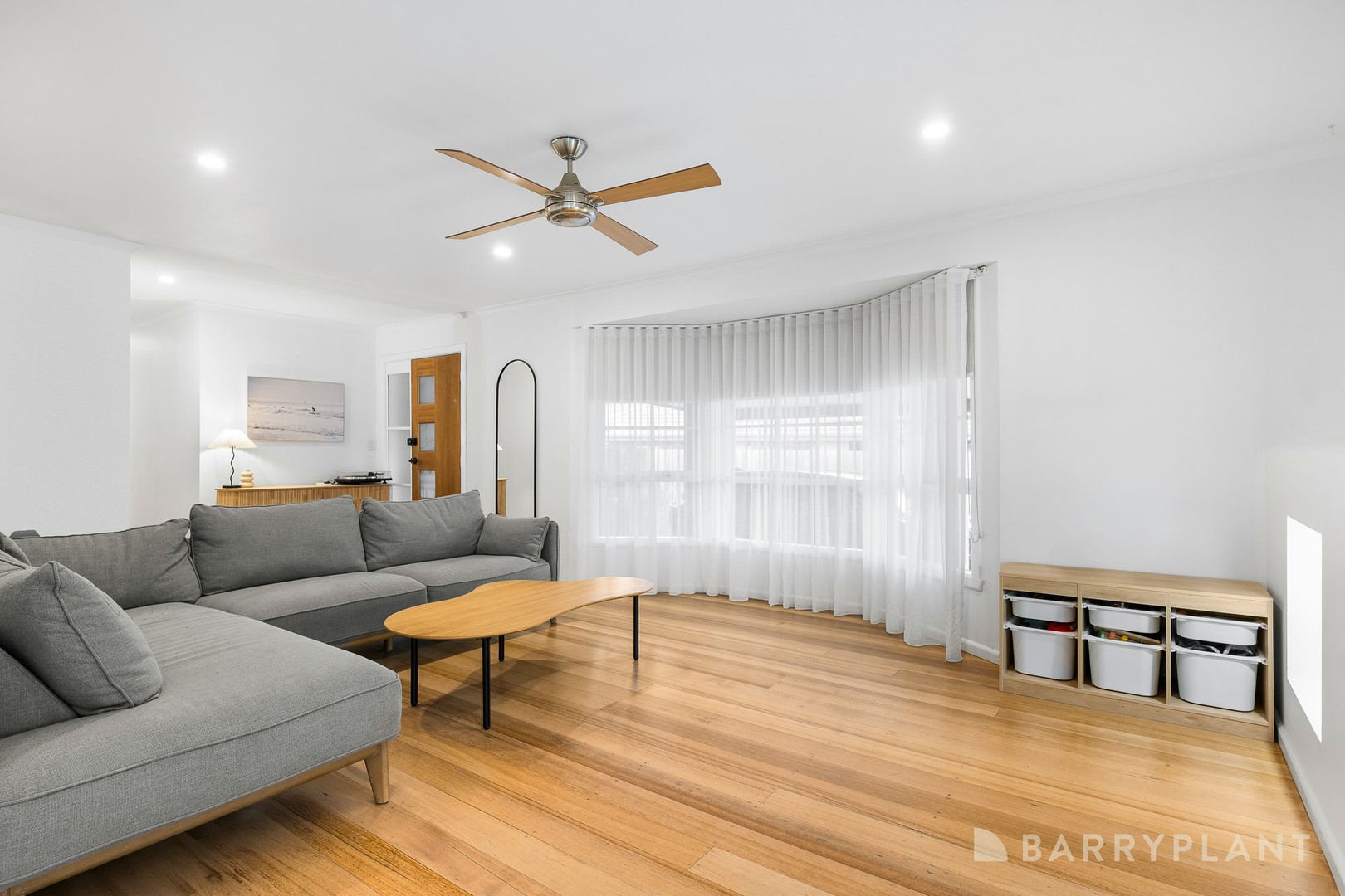 8 Lockhart Court, Kilsyth, VIC 3137, Kilsyth - Thumbnail 2