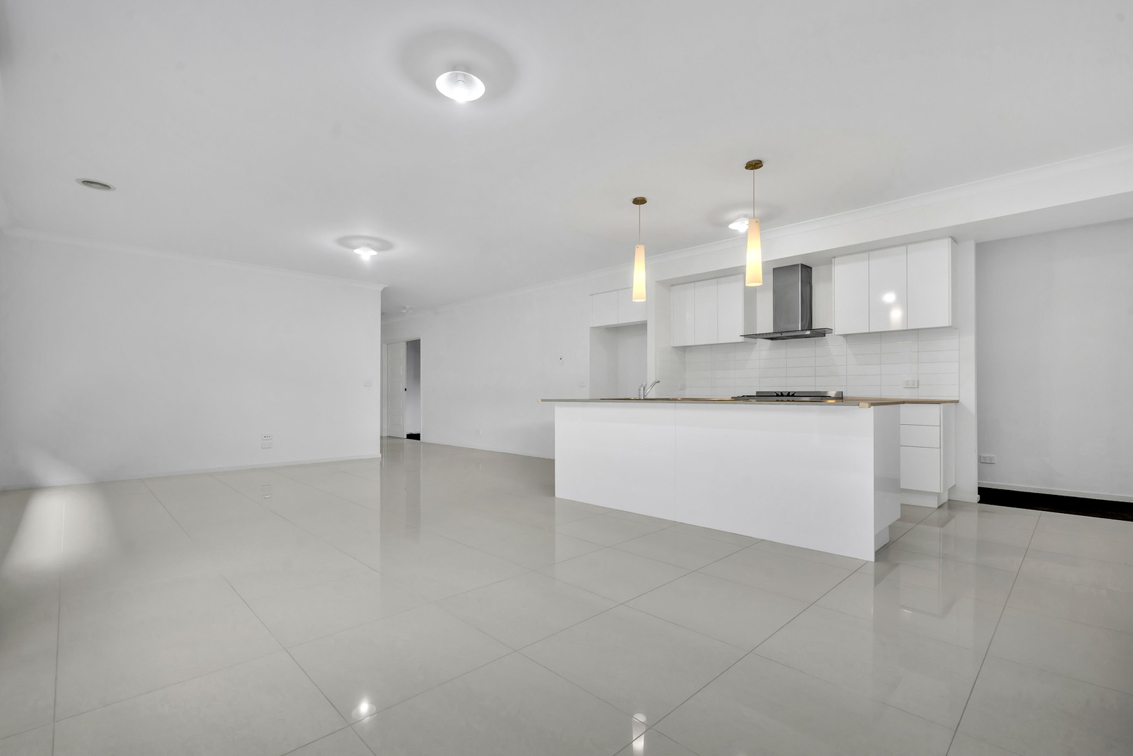 8 Lucy Crescent, Greenvale, VIC 3059, Greenvale - Thumbnail 2
