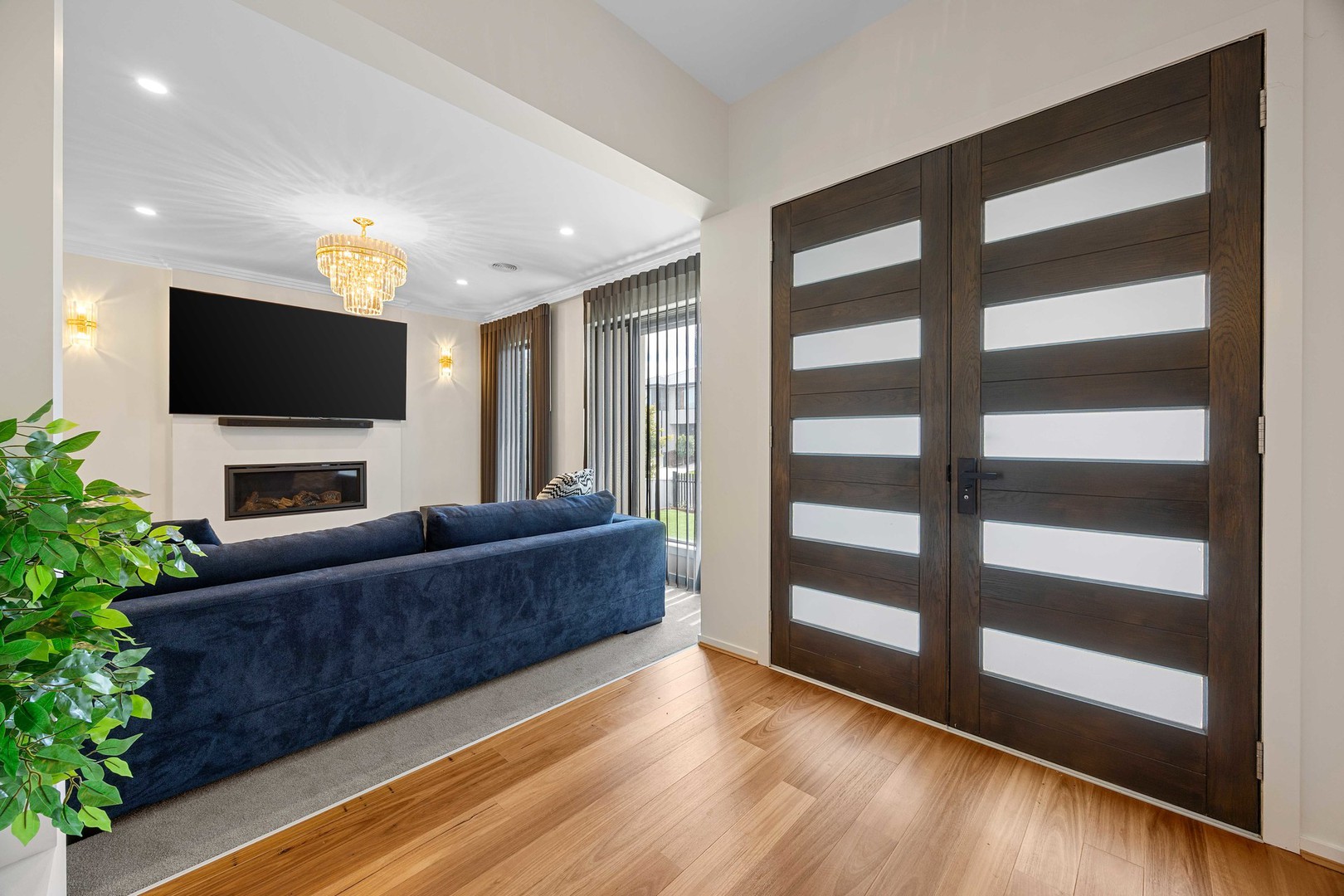 8 Lusitano Street, Taylors Lakes, VIC 3038 - Thumbnail 2 - 17/10/2025