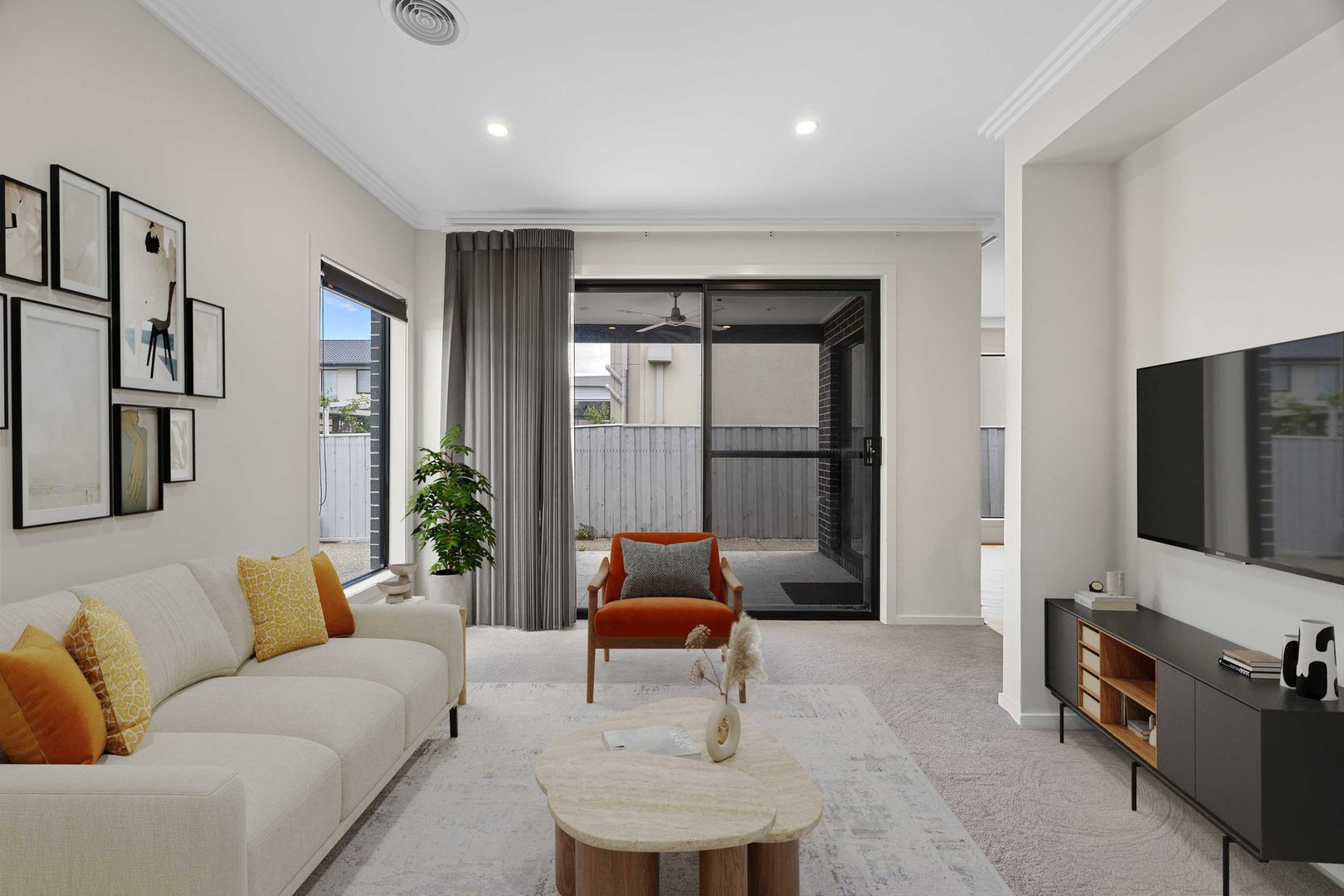 8 Lusitano Street, Taylors Lakes, VIC 3038, Taylors Lakes - Thumbnail 3