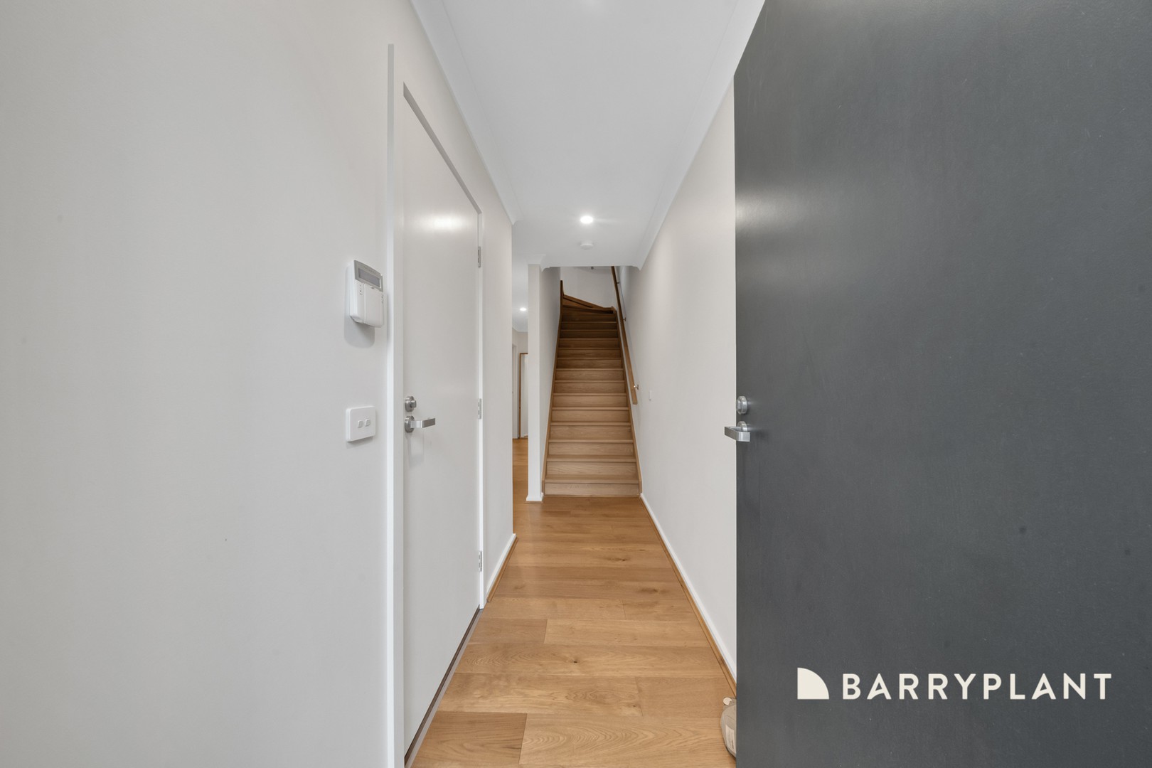8 Luxe Terrace, Point Cook, VIC 3030, Point Cook - Thumbnail 2