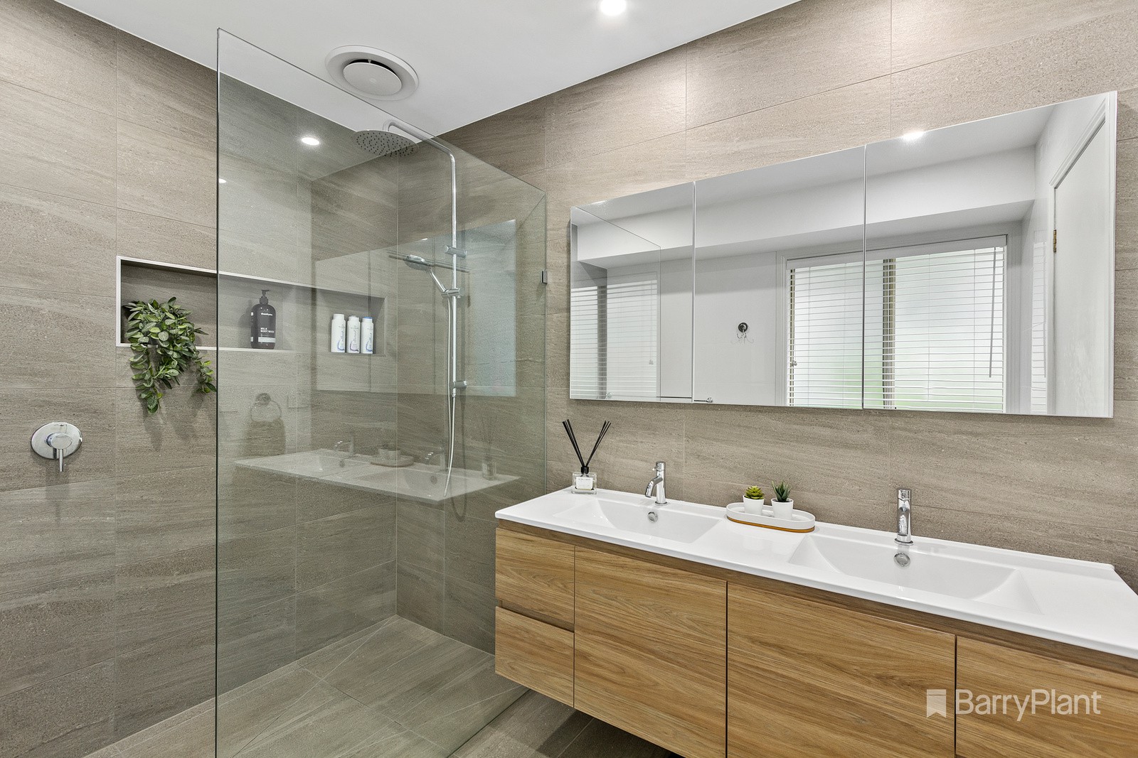 8 Lyric Court, The Basin, VIC 3154, The Basin - Thumbnail 4