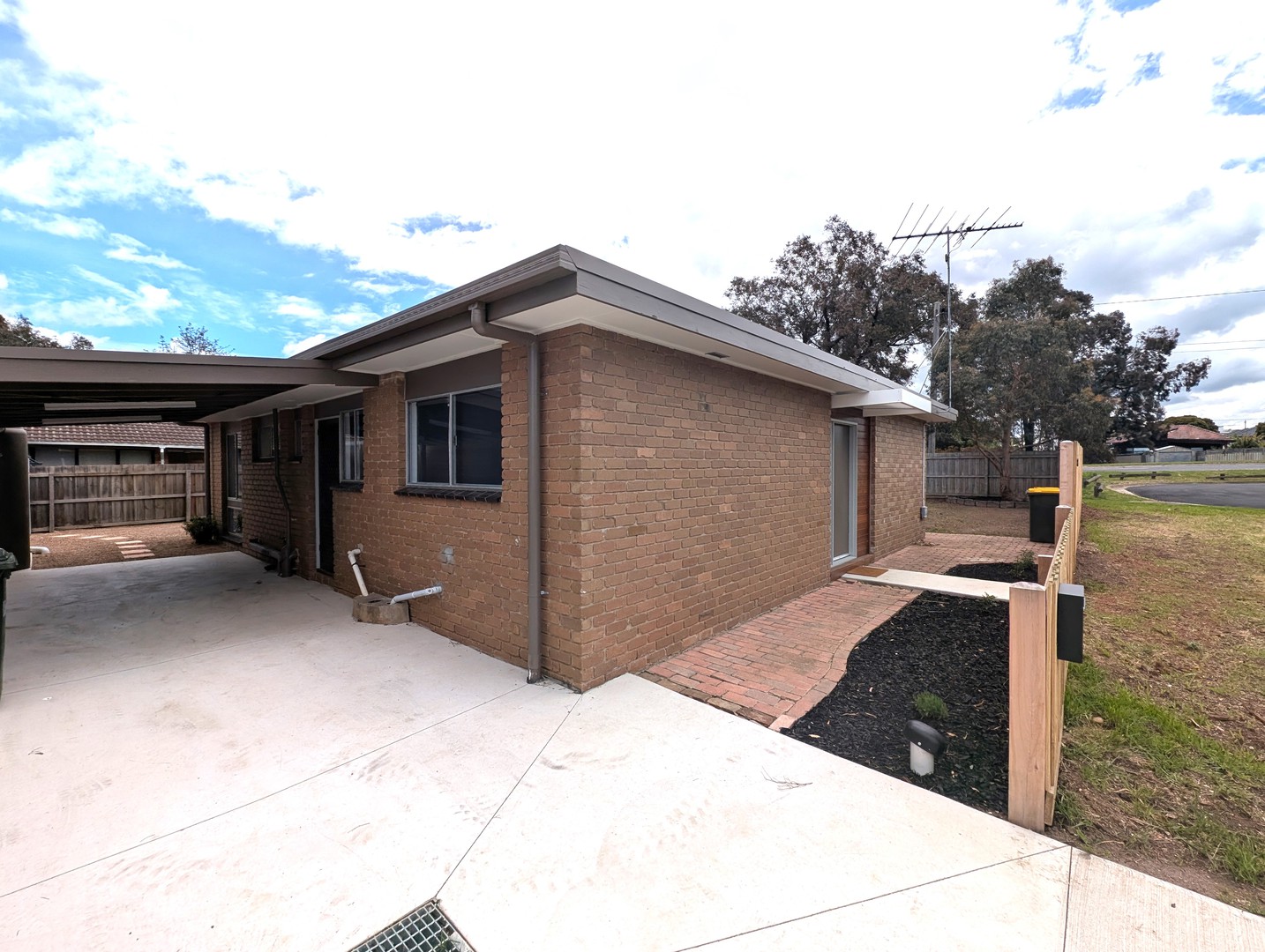 8 Mack Court, Belmont, VIC 3216, Belmont - Thumbnail 2