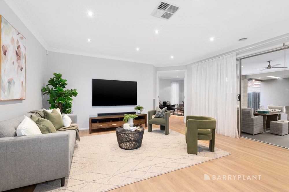 8 Makybe Way, South Morang, VIC 3752 - Thumbnail 2 - 16/07/2025