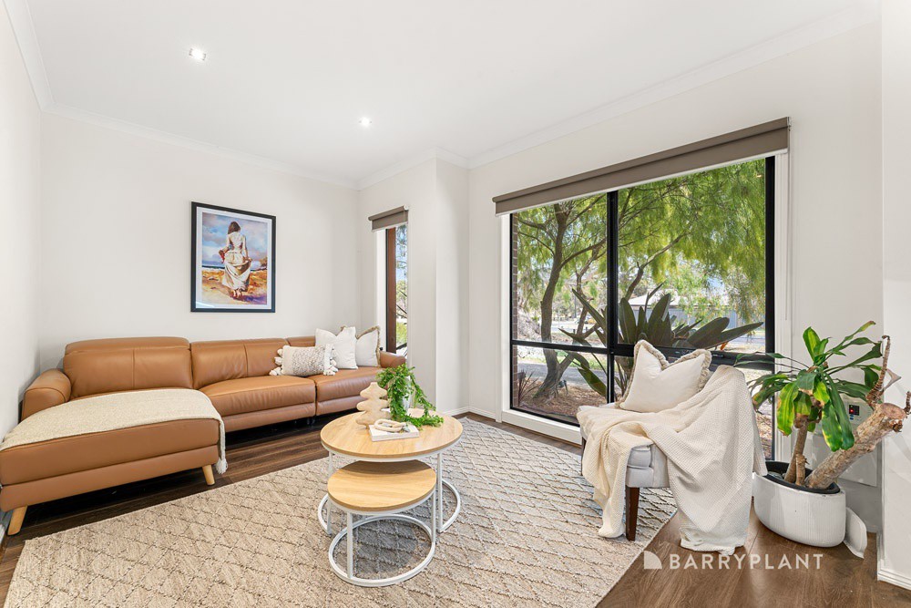 8 Mallard Mews, South Morang, VIC 3752, South Morang - Thumbnail 2