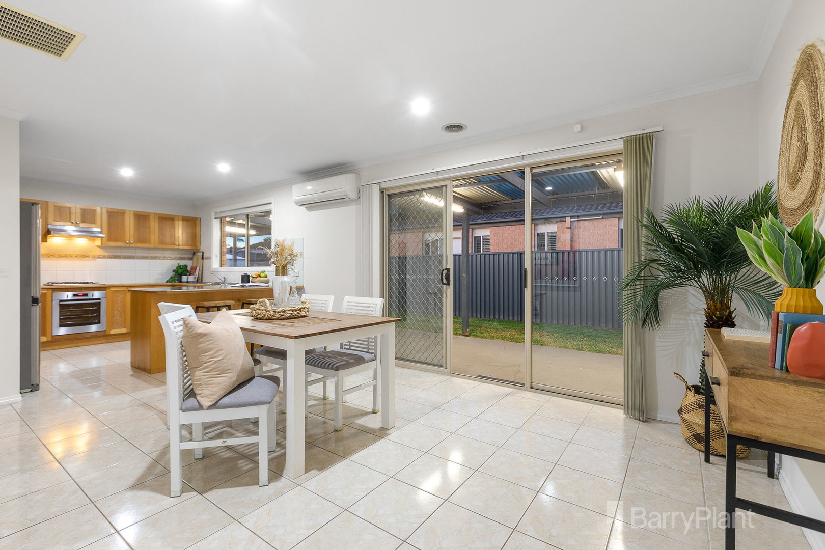 8 Mallee Circuit, Pakenham, VIC 3810, Pakenham - Thumbnail 5