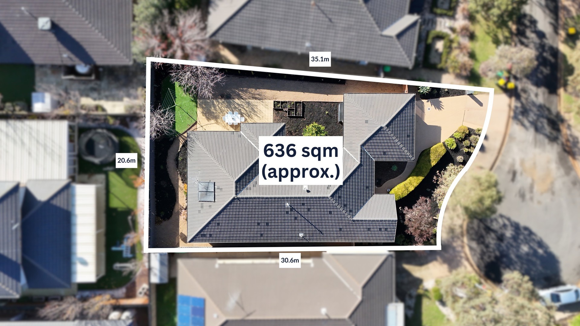 8 Mandalay Court, Sanctuary Lakes, VIC 3030 - Thumbnail 2 - 01/07/2025