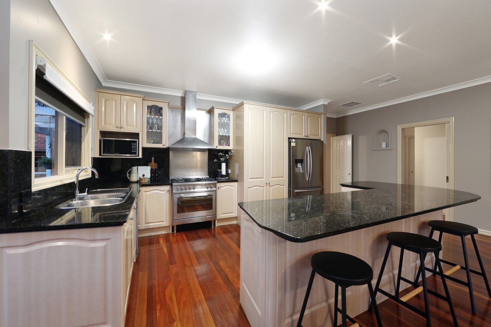 8 Manningham Court, Lysterfield, VIC 3156, Lysterfield - Thumbnail 5