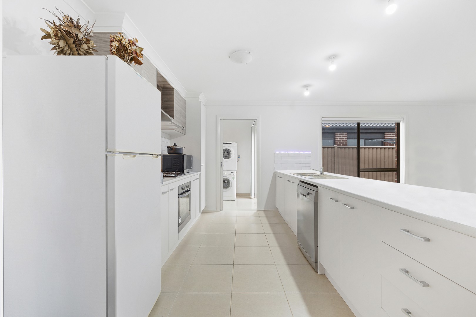 8 Masters Drive, Winter Valley, VIC 3358, Winter Valley - Thumbnail 2