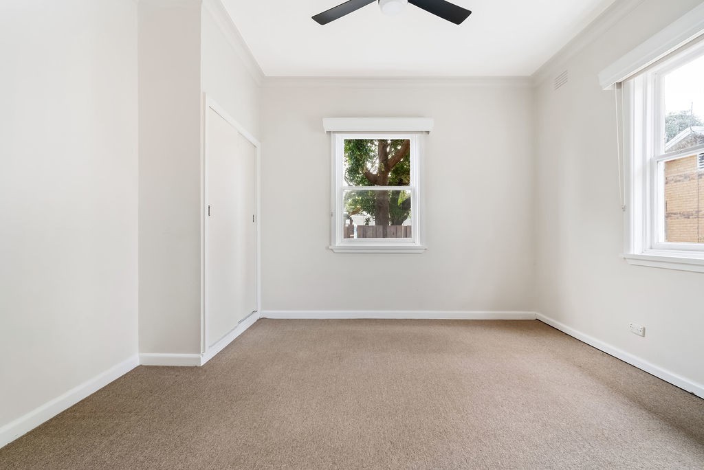 8 McComb Street, Rosebud, VIC 3939, Rosebud - Thumbnail 4