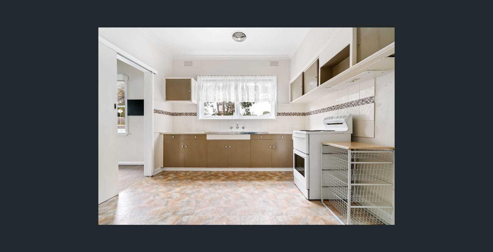 8 Mccombe StreetRosebud, vic 3939  - Leased, Rosebud - Thumbnail 3