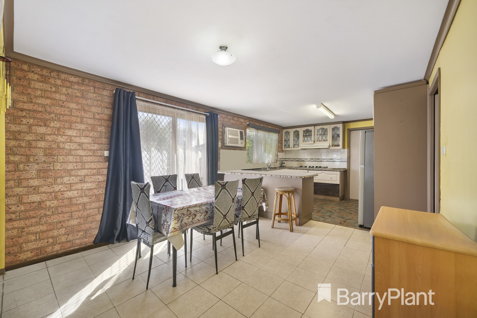 8 McDonald Street, Melton South, VIC 3338, Melton South - Thumbnail 7