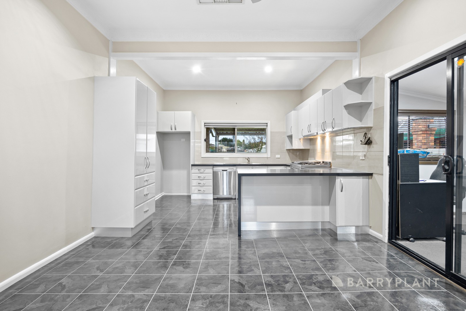 8 McNeil Street, Carisbrook, VIC 3464, Carisbrook - Thumbnail 5