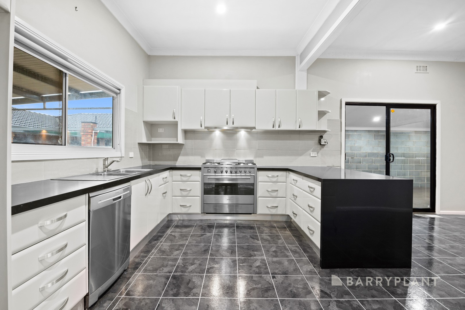 8 McNeil Street, Carisbrook, VIC 3464, Carisbrook - Thumbnail 6
