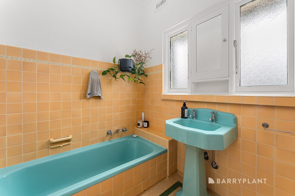 8 Melcombe Road, Ivanhoe, VIC 3079, Ivanhoe - Thumbnail 6