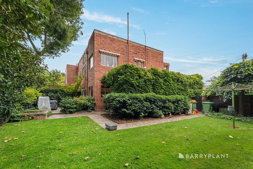 8 Melcombe Road, Ivanhoe, VIC 3079, Ivanhoe - Thumbnail 8