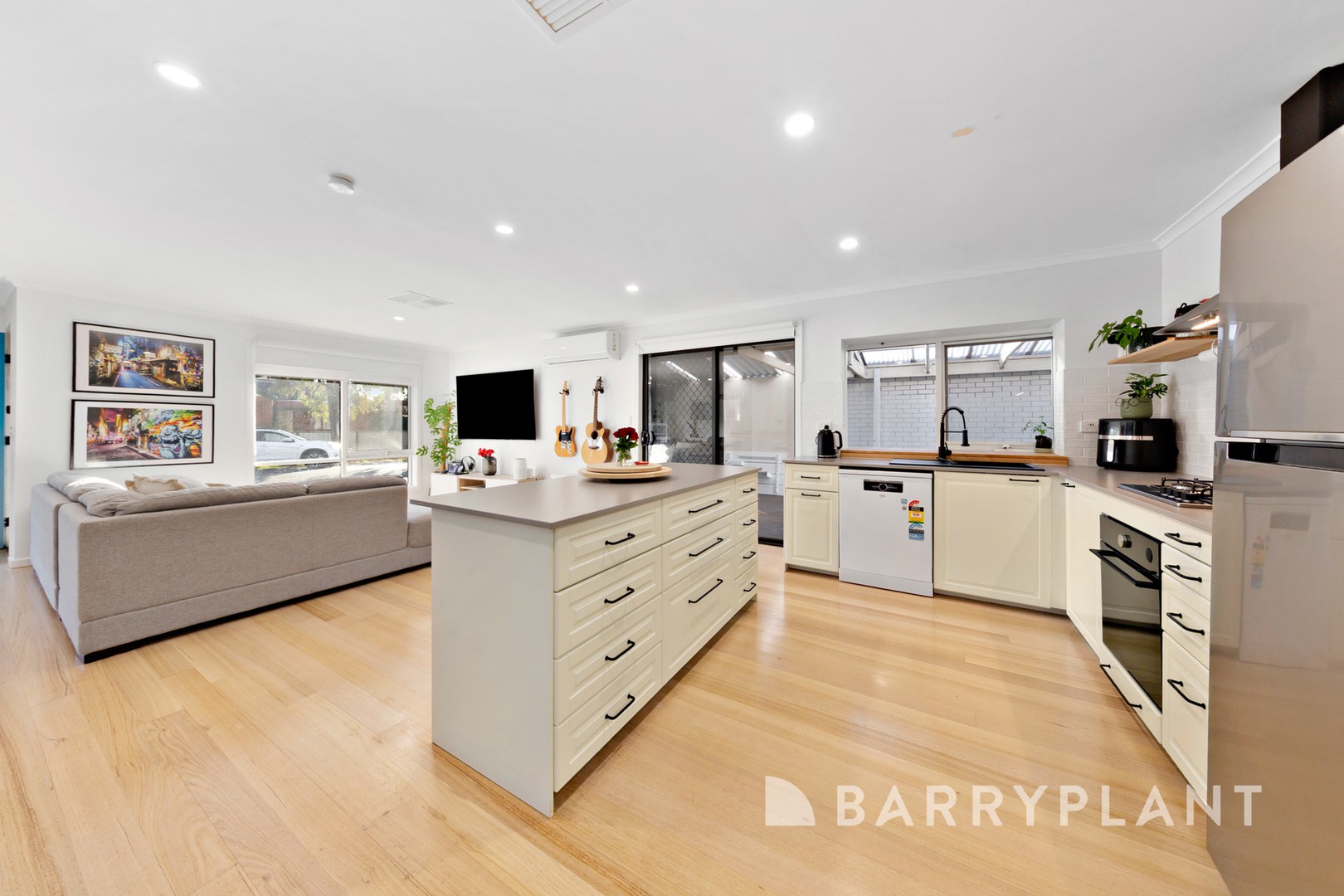8 Mercer Court, Delahey, VIC 3037, Delahey - Thumbnail 5