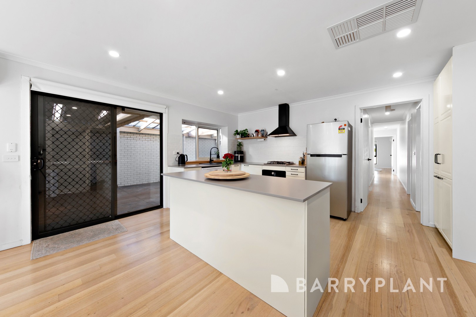 8 Mercer Court, Delahey, VIC 3037, Delahey - Thumbnail 6