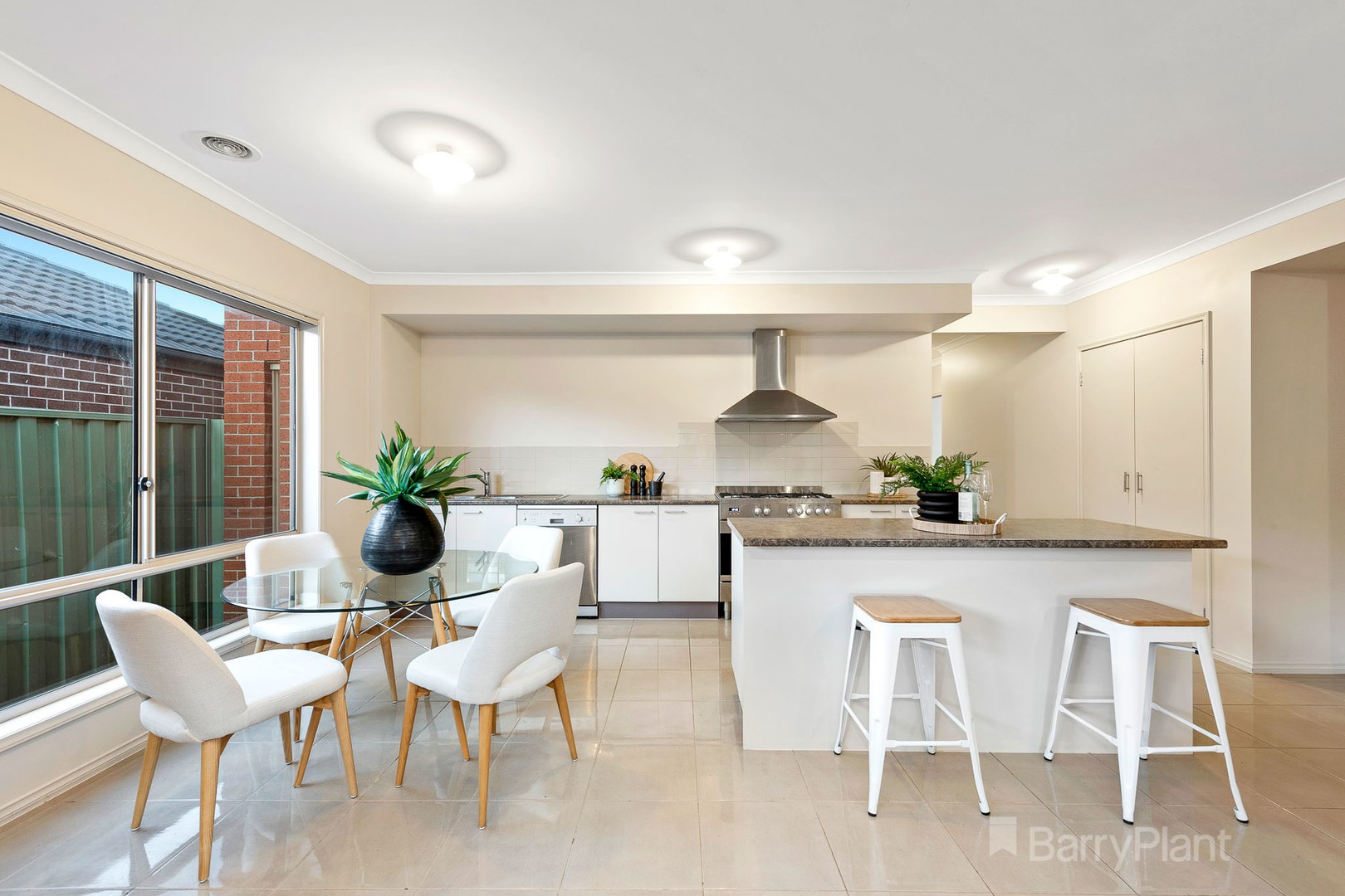 8 Moore Mews, Pakenham, VIC 3810, Pakenham - Thumbnail 5