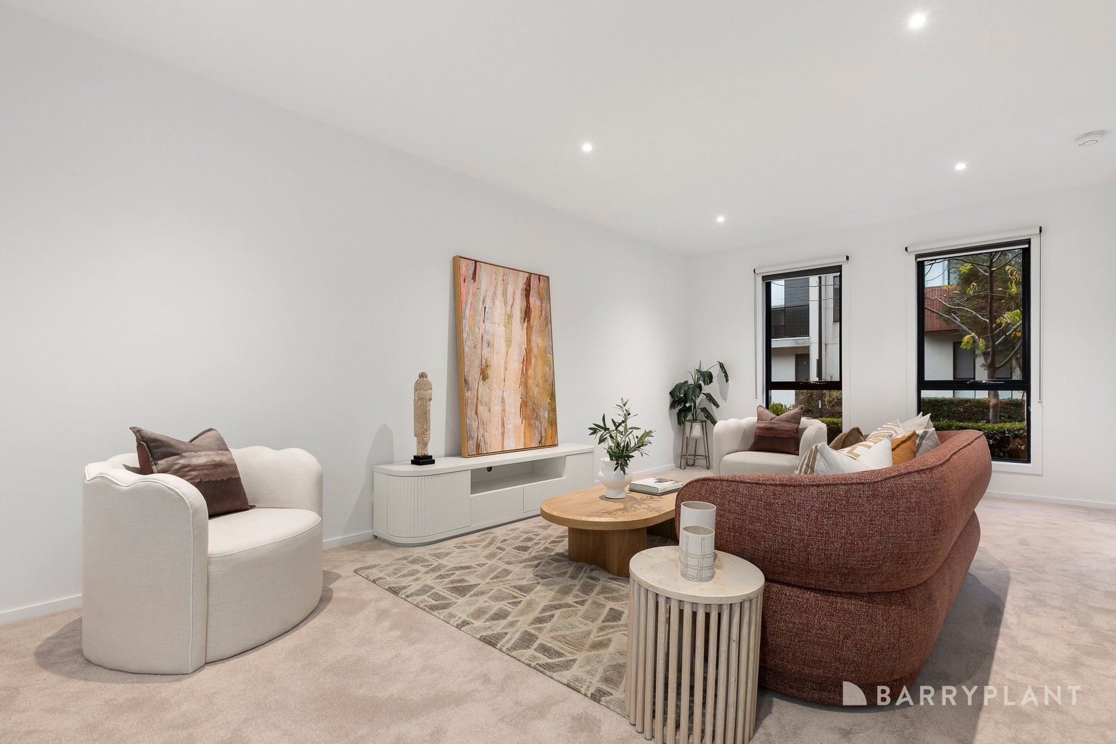 8 Mulberry Avenue, Cheltenham, VIC 3192 - Thumbnail 2 - 02/05/2025