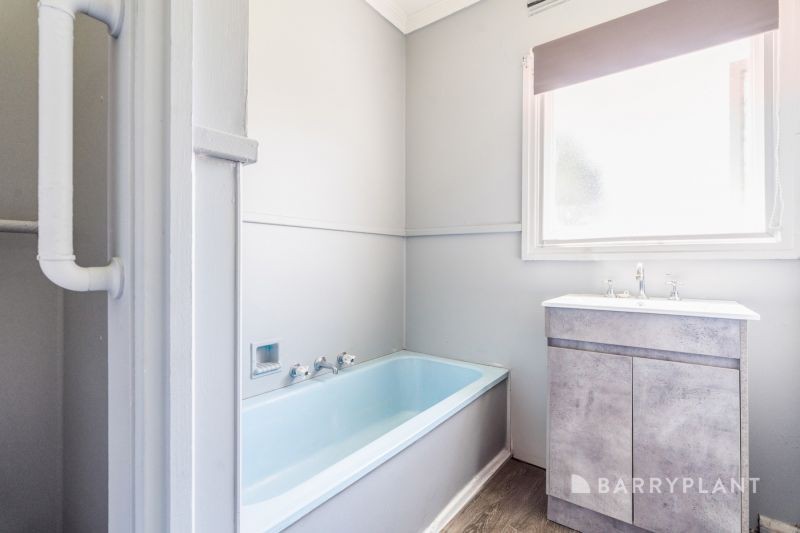 8 Nagle Dr, Belmont, VIC 3216, Belmont - Thumbnail 4