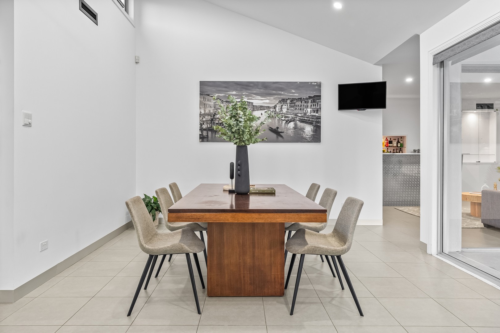 8 Narracan Close, Caroline Springs, VIC 3023, Caroline Springs - Thumbnail 8